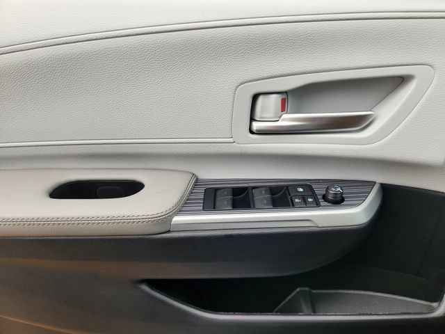 New 2026 Toyota Sienna XLE FWD image 19
