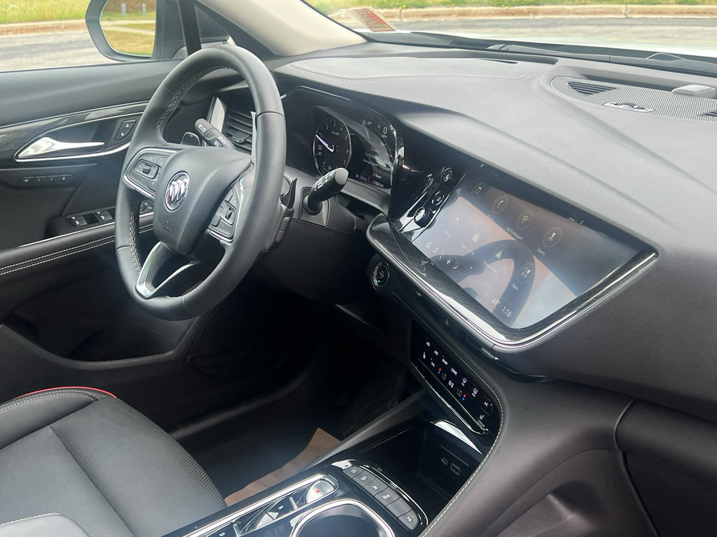 Used 2023 Buick Envision Essence w/ Sport Touring Package AWD/4WD image 28