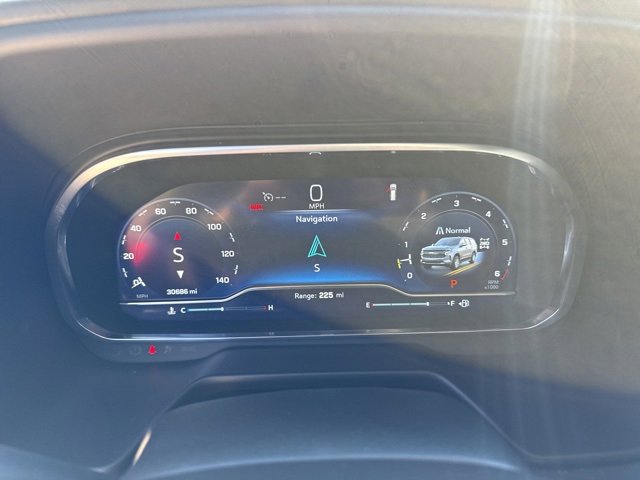 Certified 2024 Chevrolet Tahoe Z71 w/ Luxury Package image 21