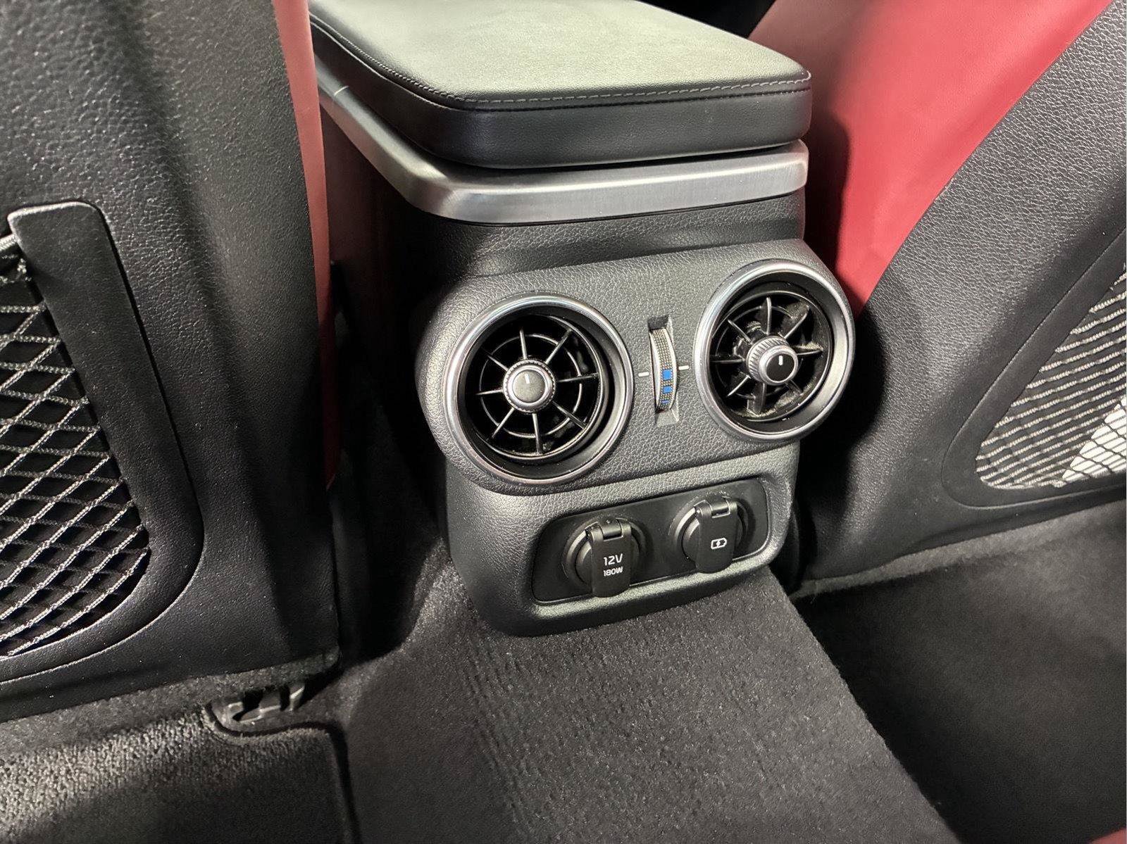 Used 2018 Kia Stinger GT2 RWD image 20