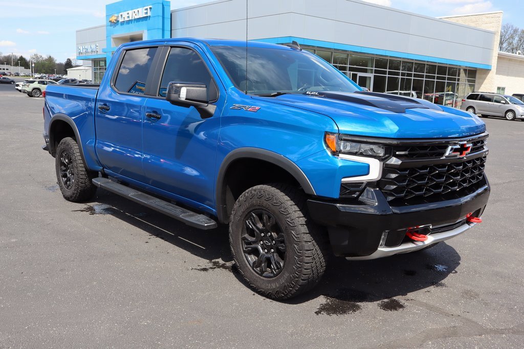 Used 2022 Chevrolet Silverado 1500 ZR2 w/ Technology Package image 2