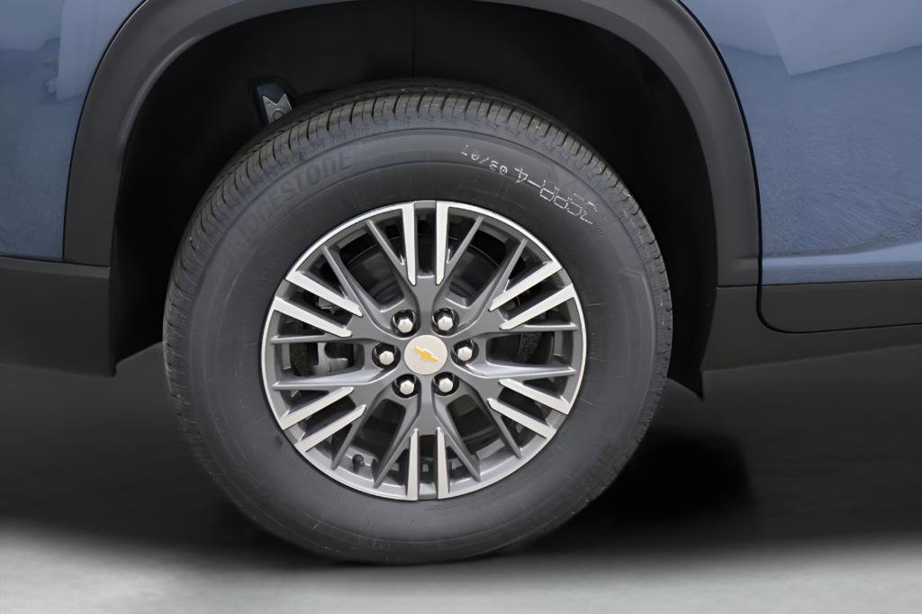 New 2026 Chevrolet Traverse LT w/ Driver Confidence Package image 35