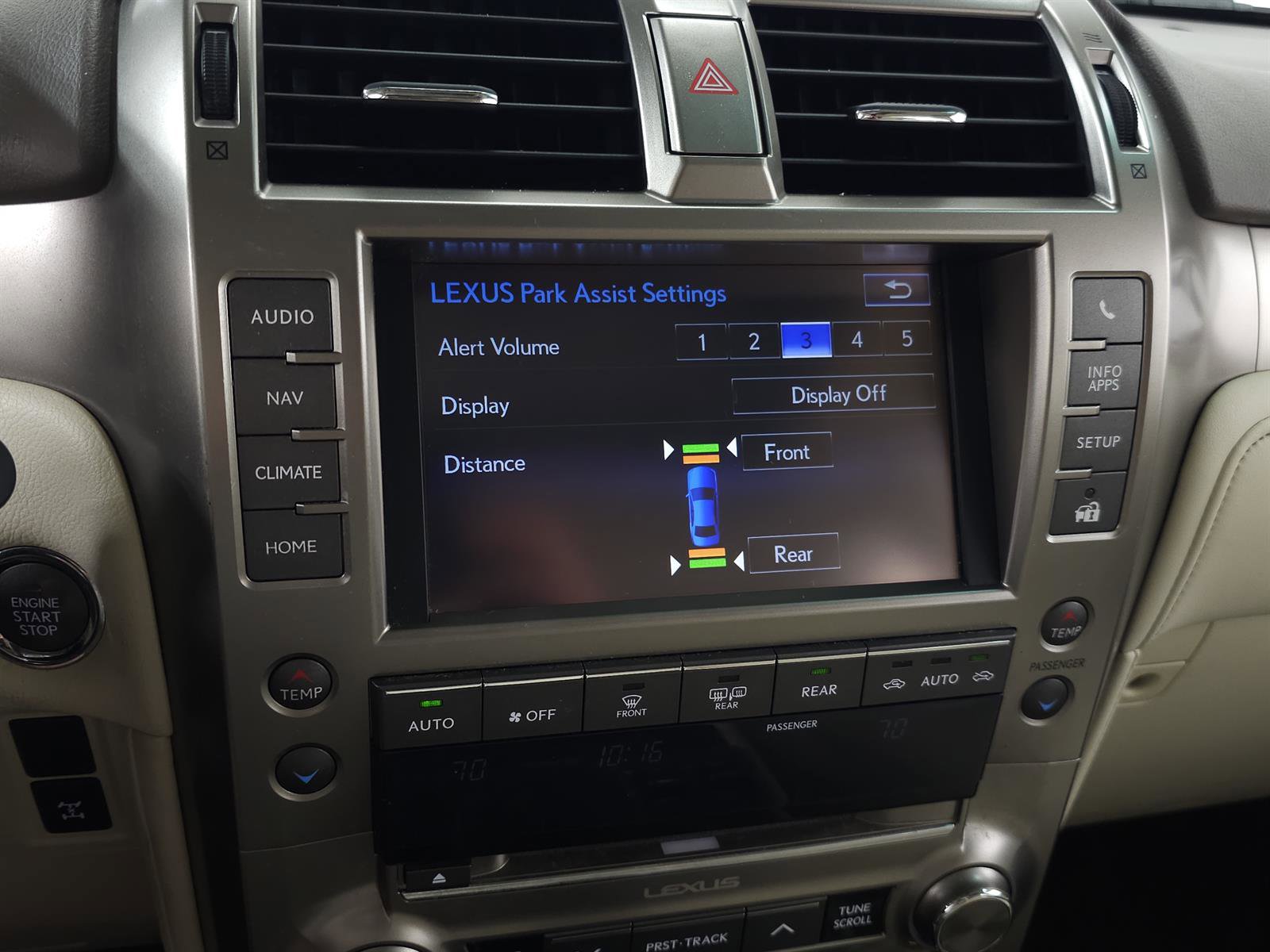 Used 2014 Lexus GX 460 w/ Premium Package AWD/4WD image 21
