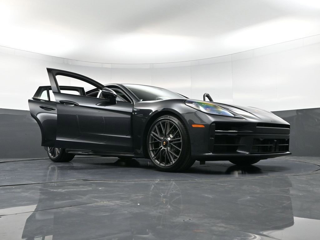 New 2026 Porsche Panamera GTS image 40