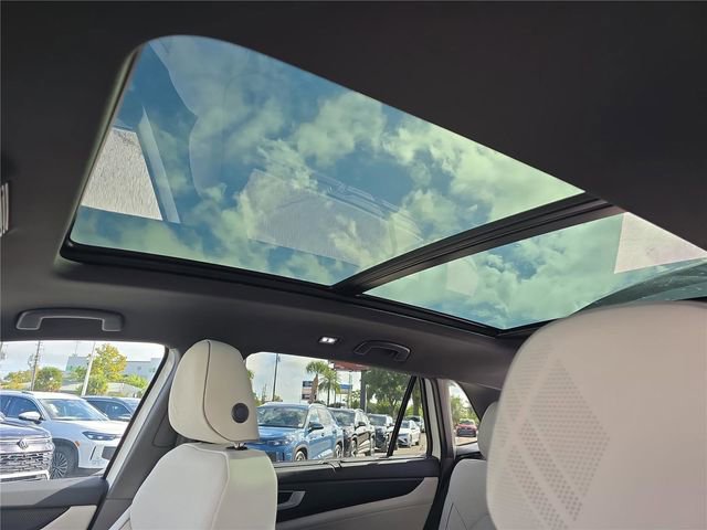 New 2026 Volkswagen Atlas Cross Sport SEL Premium R-Line image 28