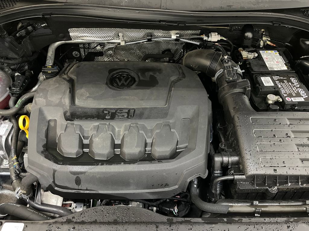 Used 2021 Volkswagen Tiguan SE R-Line image 46