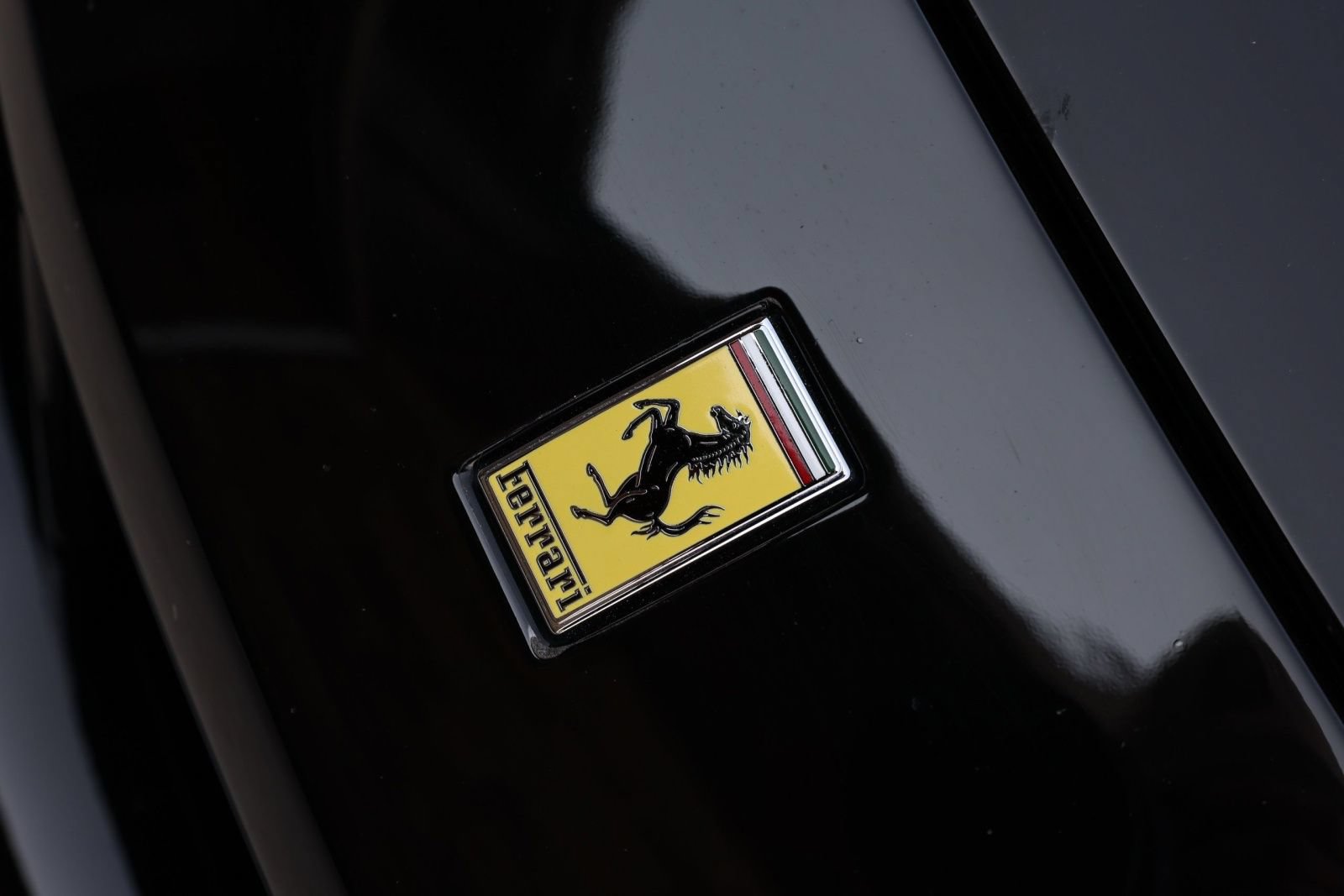 Used 2016 Ferrari 488 Spider RWD image 54