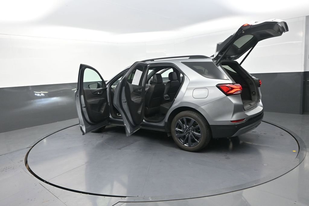 Used 2024 Chevrolet Equinox RS image 36
