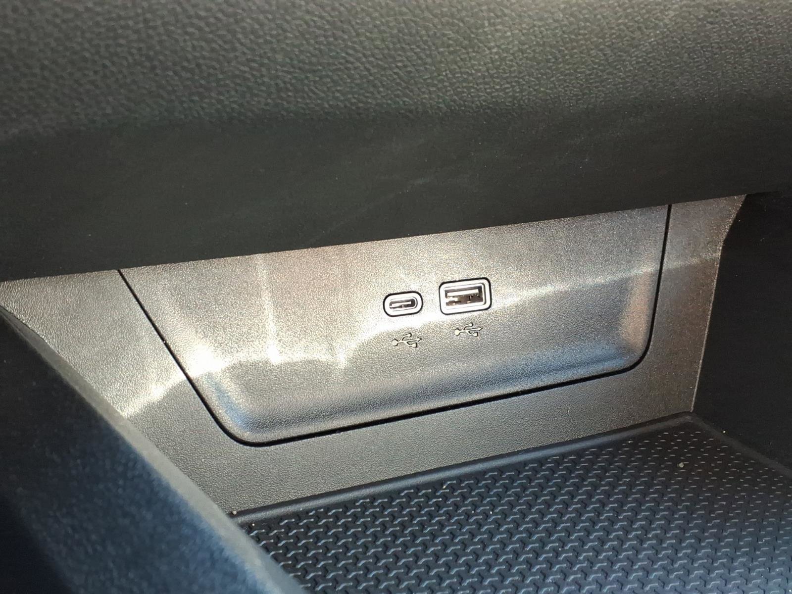 Used 2025 Chevrolet Equinox LT AWD/4WD image 22