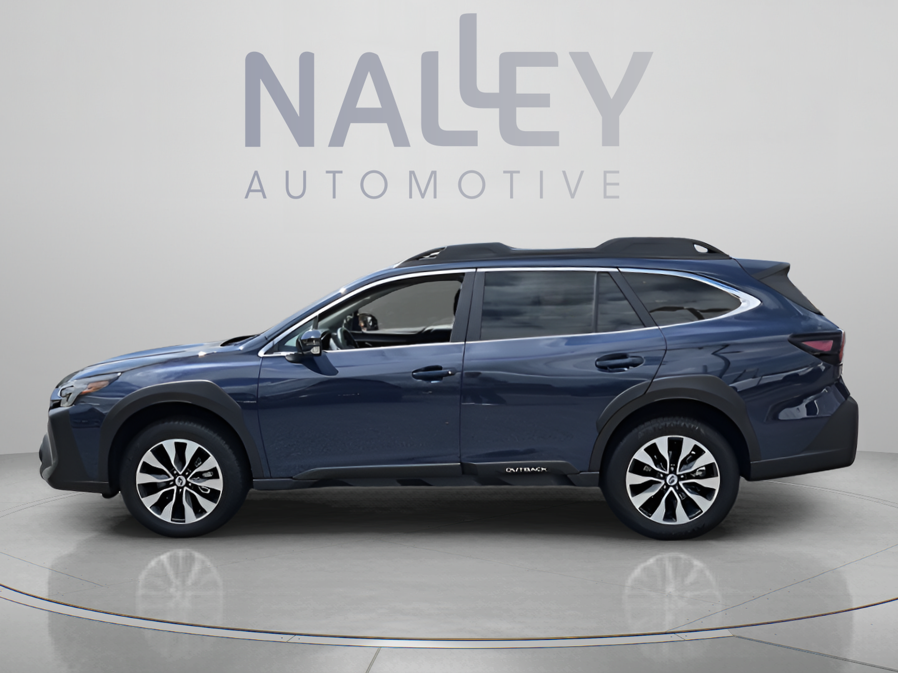Used 2024 Subaru Outback Limited AWD/4WD image 2