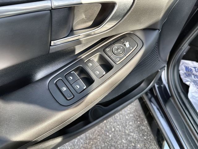 Used 2023 Hyundai Sonata SEL w/ Preferred Accessory Package image 23