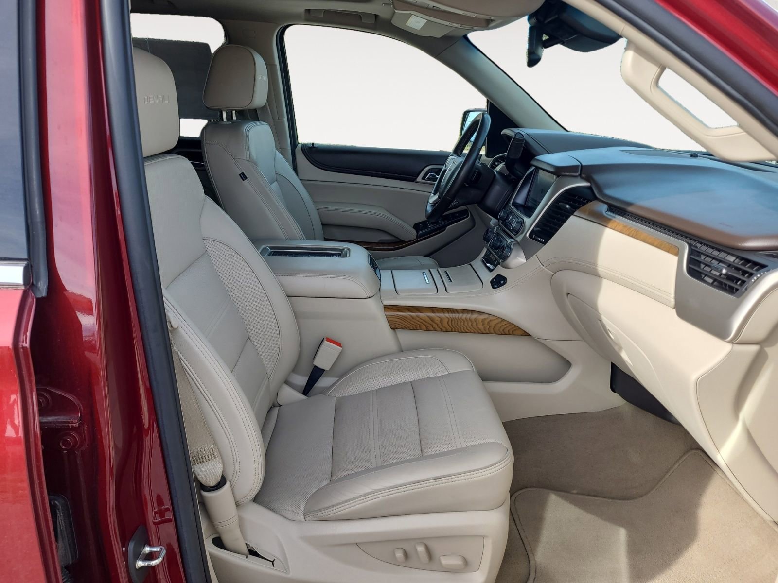 Used 2020 GMC Yukon Denali w/ Open Road Package AWD/4WD image 15