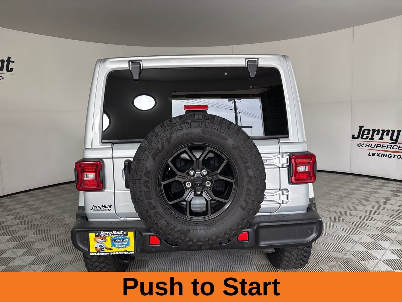 Used 2024 Jeep Wrangler Unlimited Sahara w/ Safety Group AWD/4WD image 6