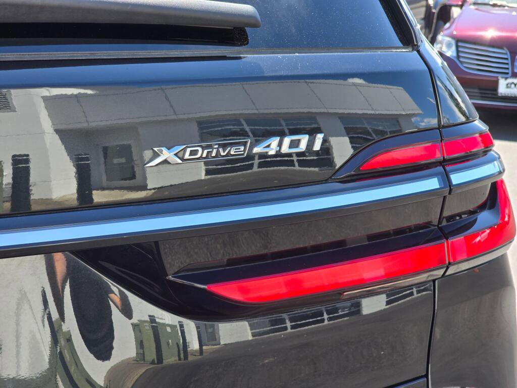 Used 2023 BMW X7 xDrive40i image 15