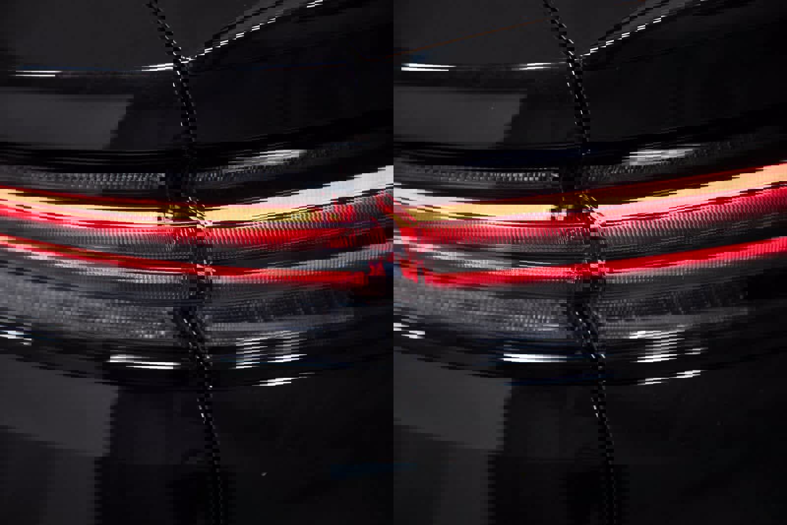 Certified 2025 Porsche Cayenne Coupe image 36