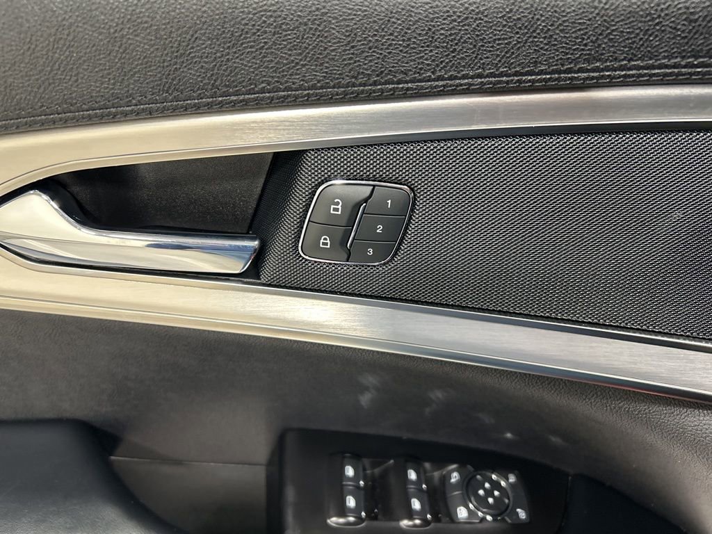 Certified 2020 Lincoln Nautilus Premier w/ Equipment Group 101A image 15