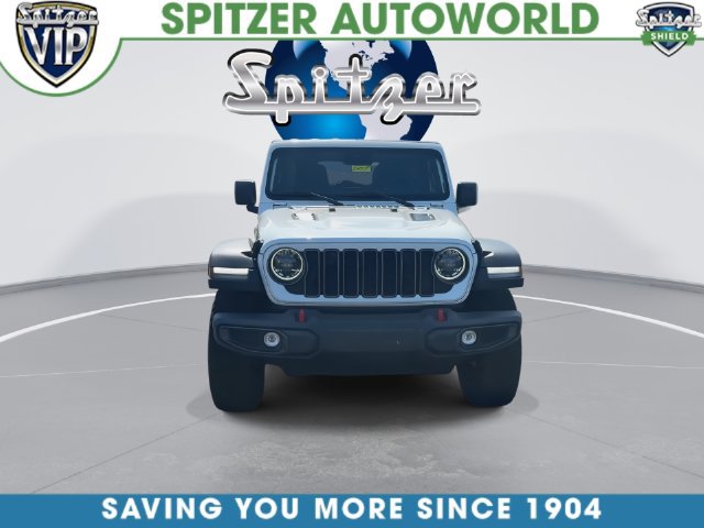 Used 2025 Jeep Wrangler Unlimited Rubicon AWD/4WD image 3