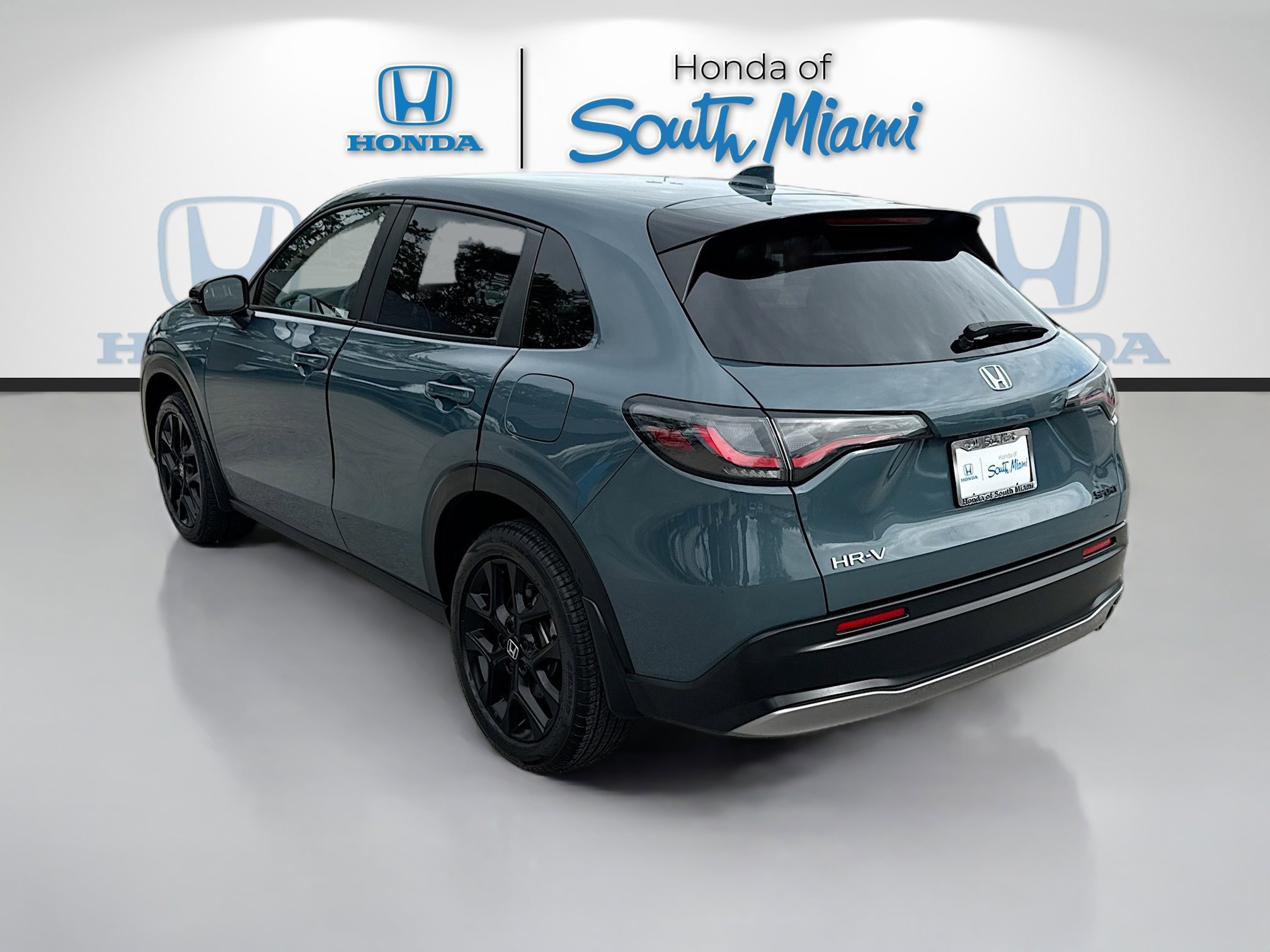 Used 2023 Honda HR-V Sport image 5