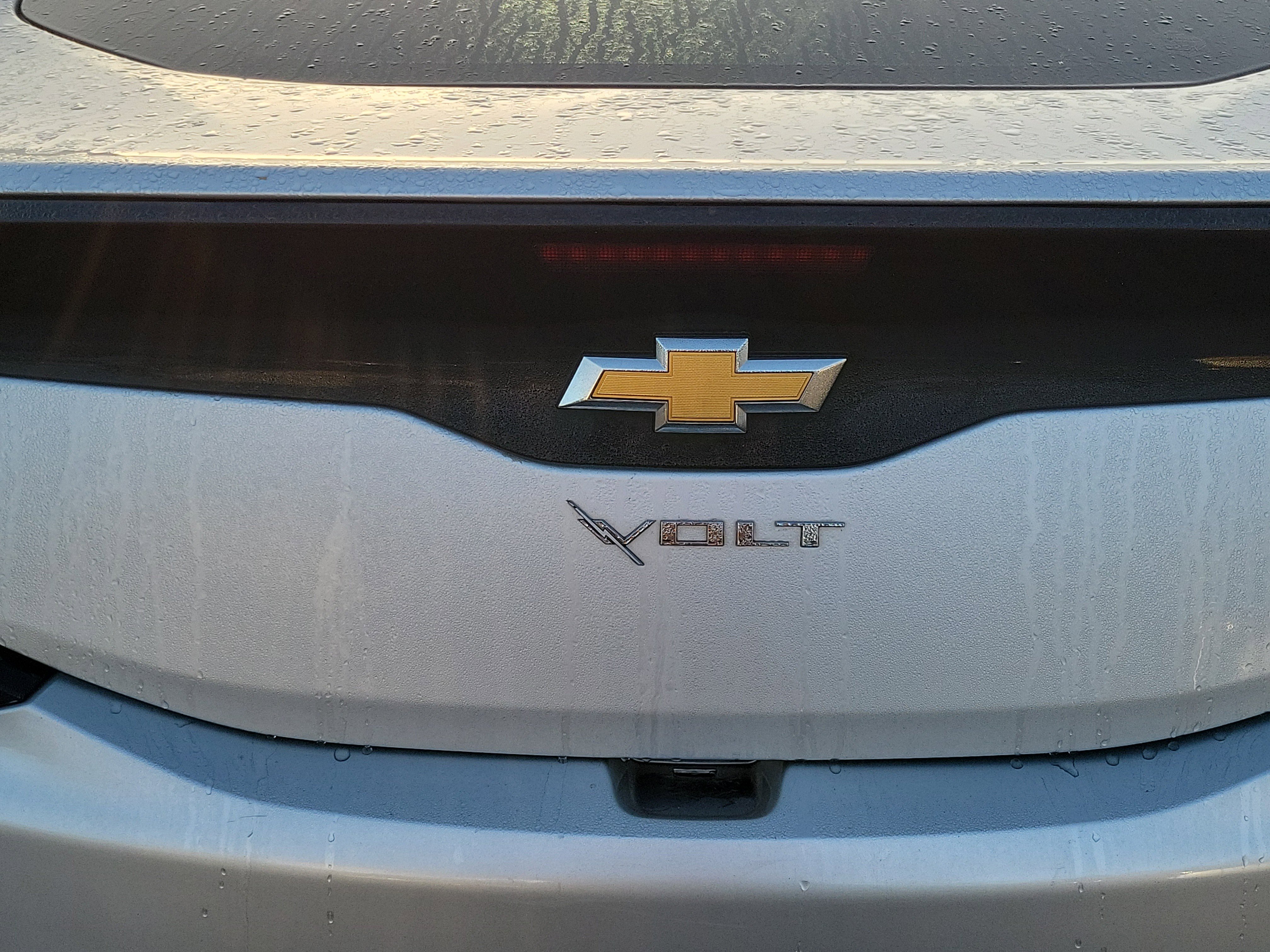 Used 2018 Chevrolet Volt Premier w/ Driver Confidence Package image 5