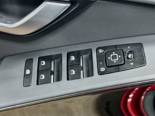 Certified 2025 Kia Niro EX w/ EX Cold Weather Package FWD image 18