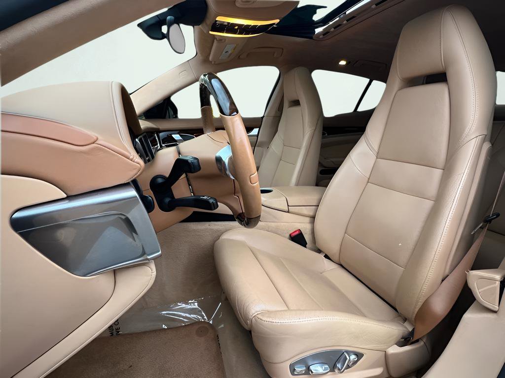 Used 2012 Porsche Panamera Turbo image 18