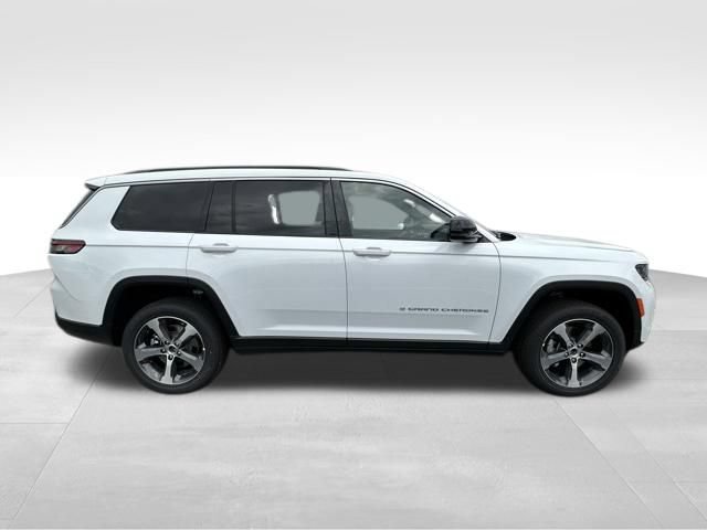 New 2026 Jeep Grand Cherokee L Limited AWD/4WD image 6