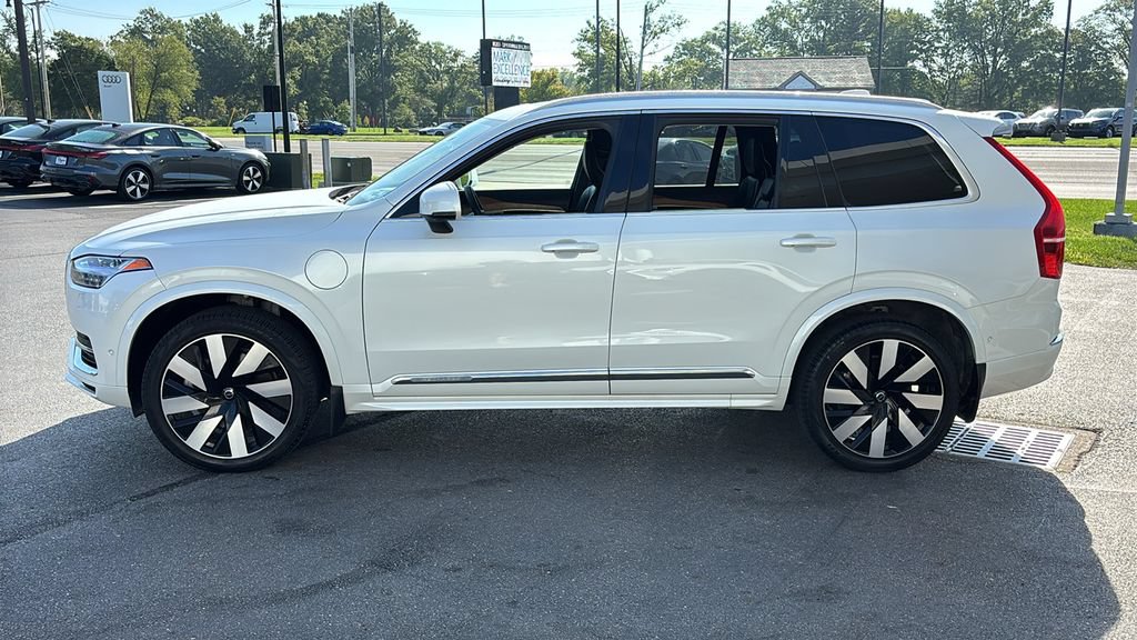 Certified 2024 Volvo XC90 T8 Plus w/ Protection Package Premier AWD/4WD image 2