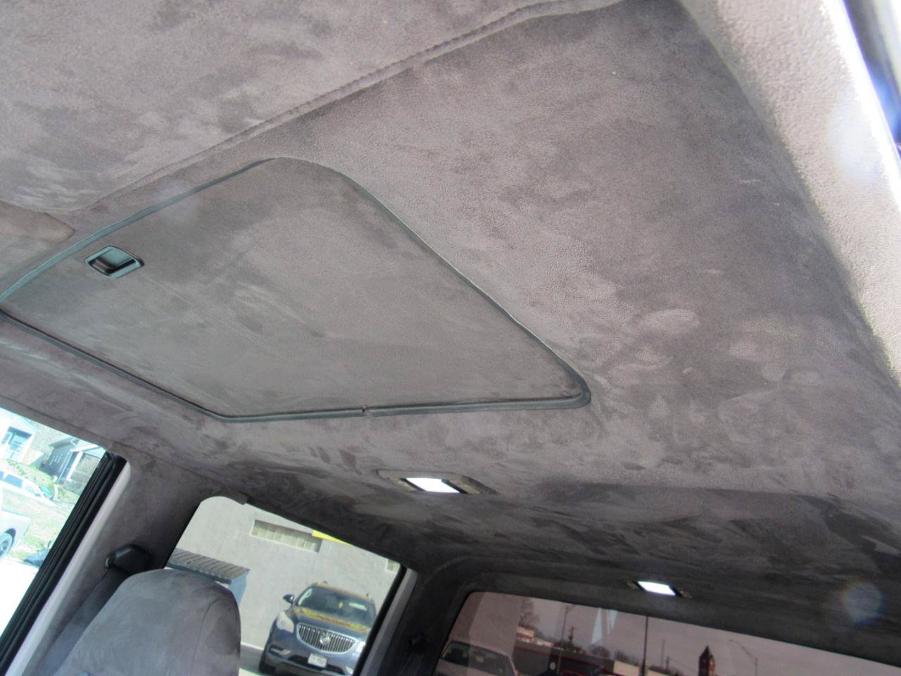 Used 1993 Chevrolet Silverado 3500 2WD Crew Cab image 50