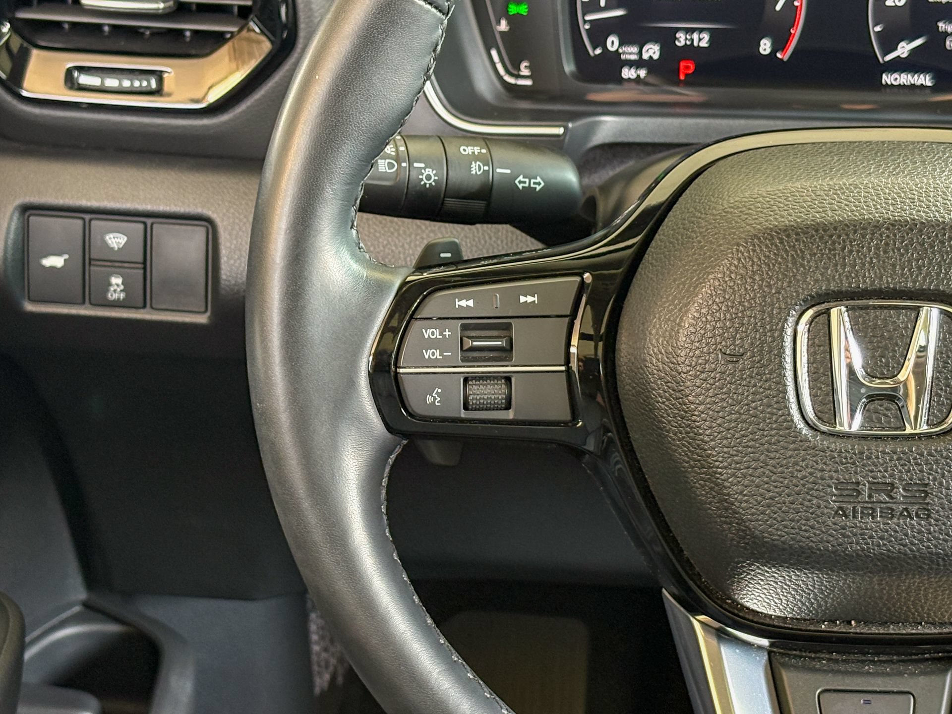 Used 2025 Honda Pilot Elite image 20