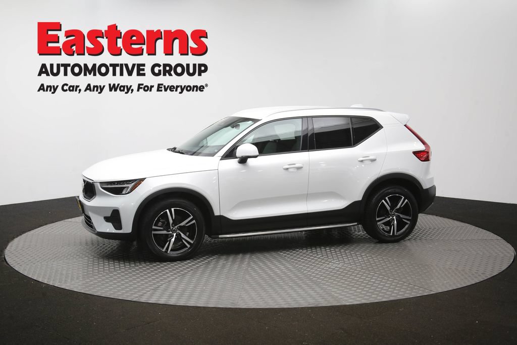 Used 2023 Volvo XC40 B5 Core AWD/4WD image 59