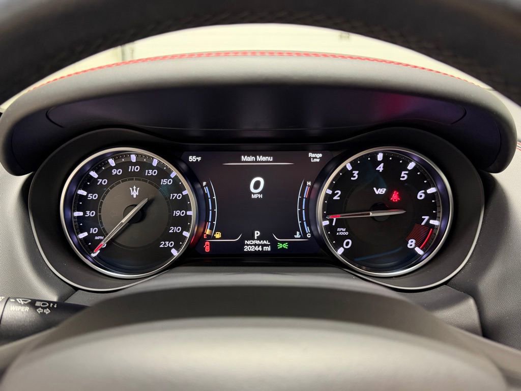Used 2023 Maserati Ghibli Trofeo image 27