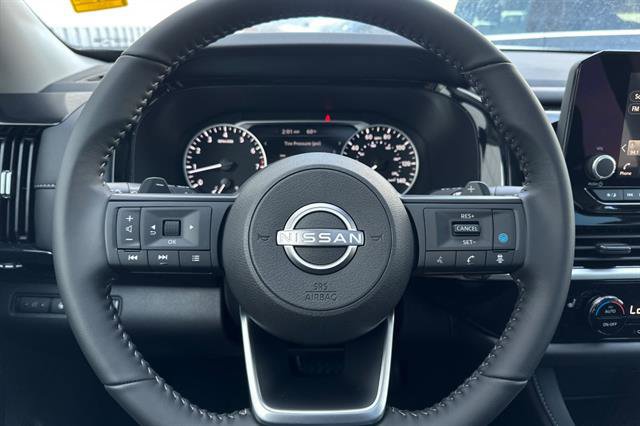 New 2025 Nissan Pathfinder SV w/ SV Premium Package image 25