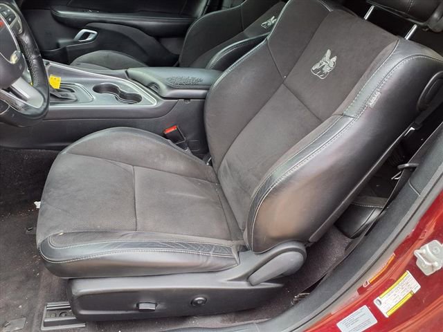 Used 2017 Dodge Challenger R/T Scat Pack w/ Leather Interior Group image 5