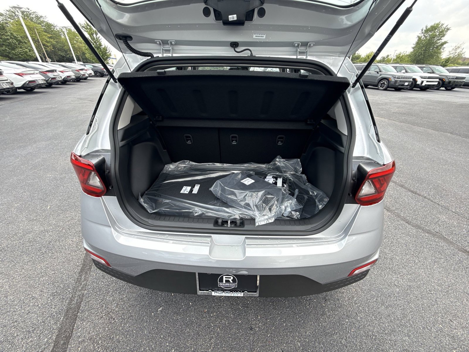 New 2026 Hyundai Venue SEL FWD image 24