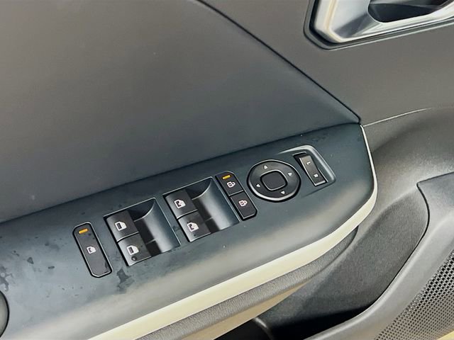 New 2025 Kia K4 GT-Line w/ GT-Line Sunroof Package image 18