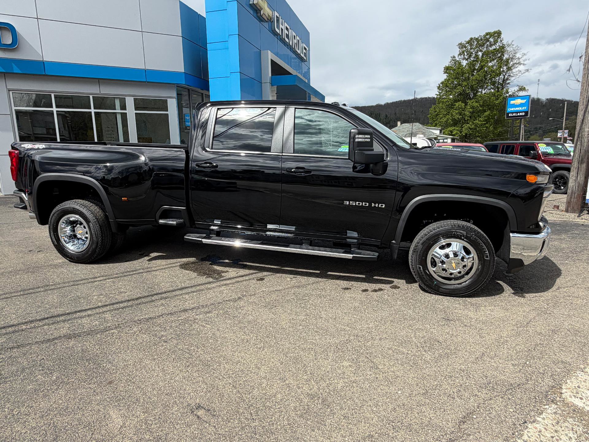 New 2026 Chevrolet Silverado 3500 LT w/ All Star Edition AWD/4WD image 12
