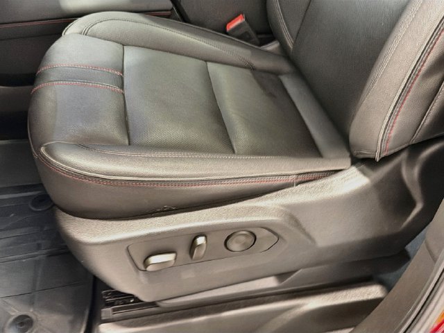 Used 2024 Chevrolet Tahoe RST w/ Luxury Package AWD/4WD image 20