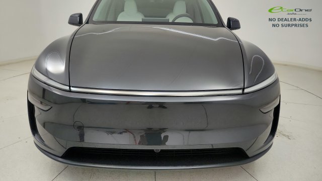 Used 2026 Tesla Model Y AWD image 24
