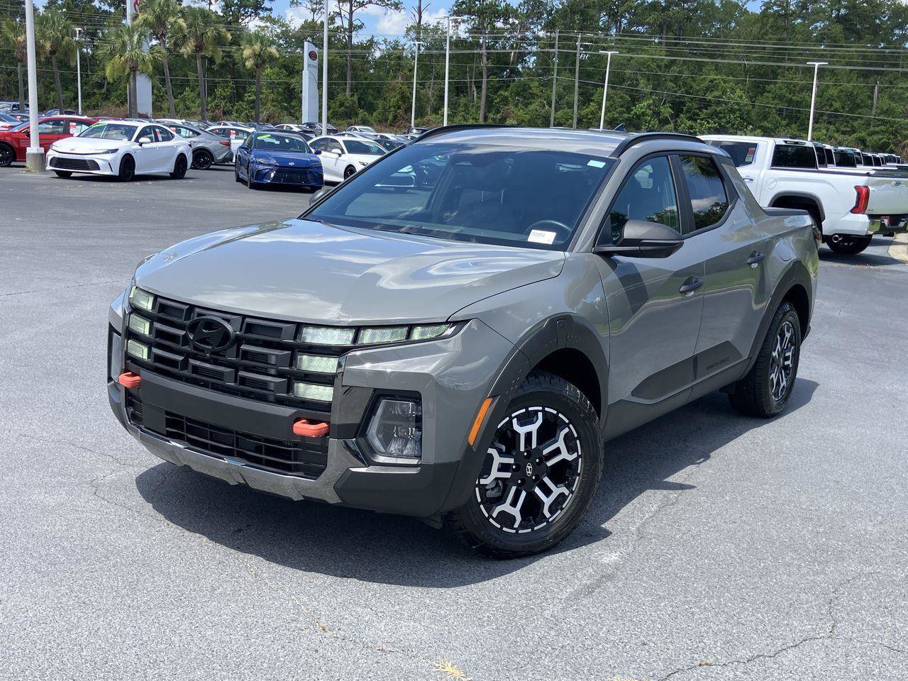 Used 2025 Hyundai Santa Cruz XRT AWD/4WD image 1