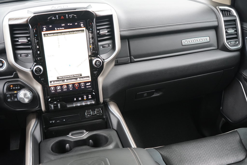 Used 2019 RAM 1500 Laramie AWD/4WD image 26