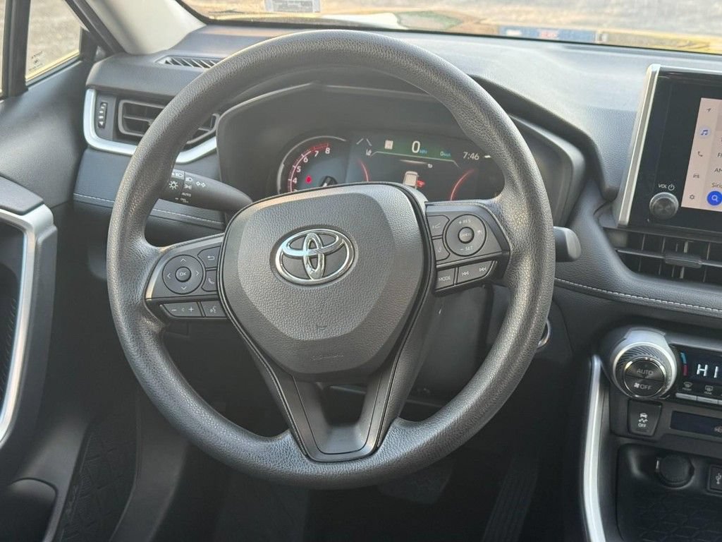 Certified 2025 Toyota RAV4 XLE AWD/4WD image 18