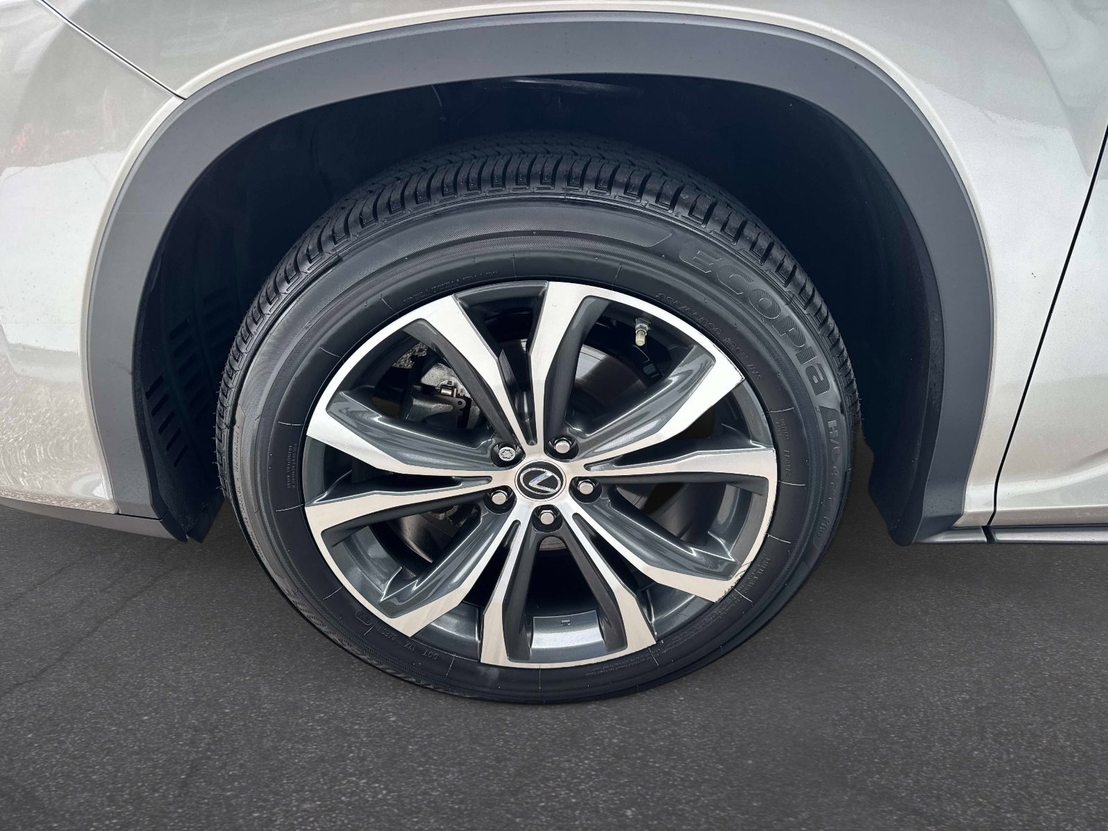 Certified 2022 Lexus RX 350 FWD w/ Premium Package image 10