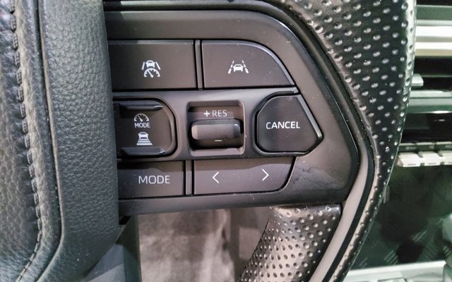 Used 2025 Toyota Tacoma SR5 image 11