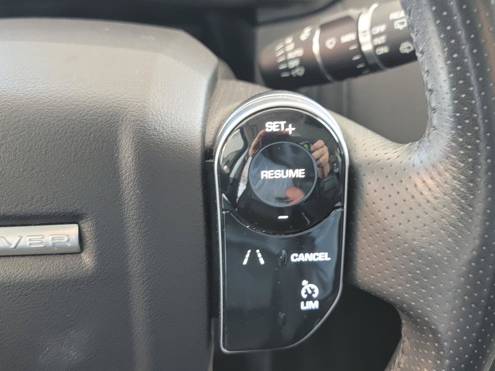 Used 2020 Land Rover Range Rover Sport HSE AWD/4WD image 27