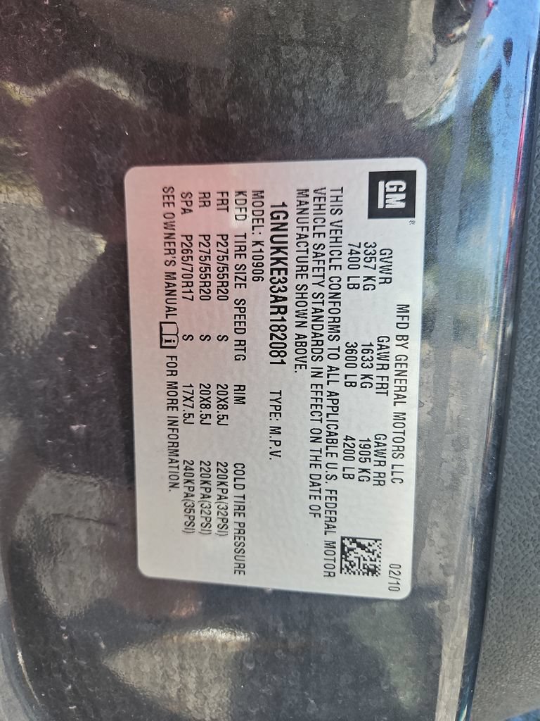 Used 2010 Chevrolet Suburban LTZ AWD/4WD image 30