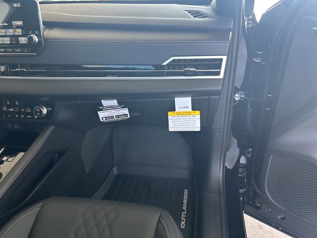 New 2025 Mitsubishi Outlander 4WD Plug-In Hybrid image 22