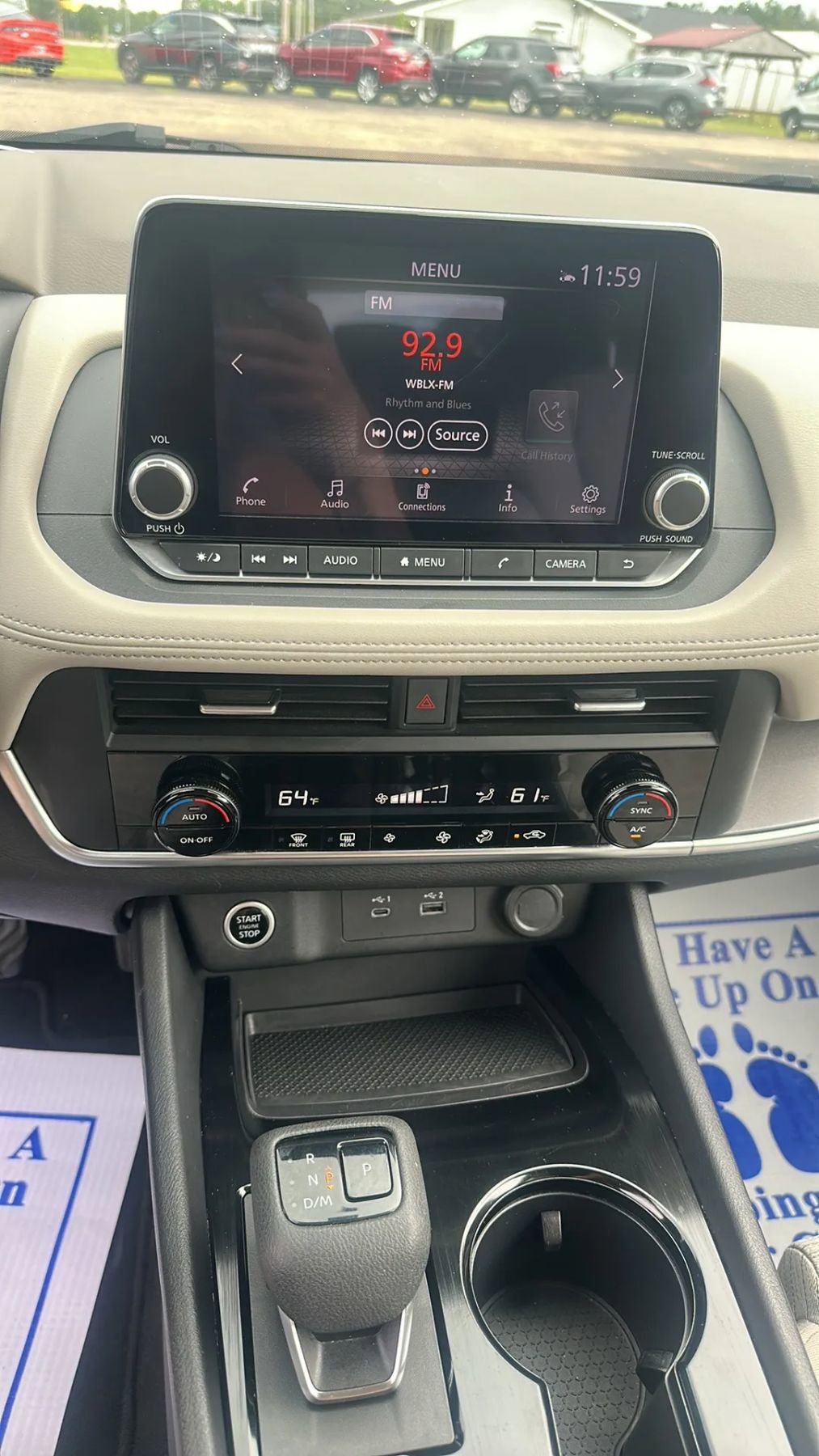 Used 2023 Nissan Rogue SV image 14