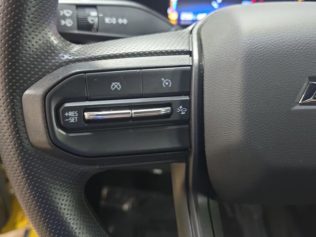 Used 2023 Chevrolet Colorado Trail Boss w/ Technology Package image 20