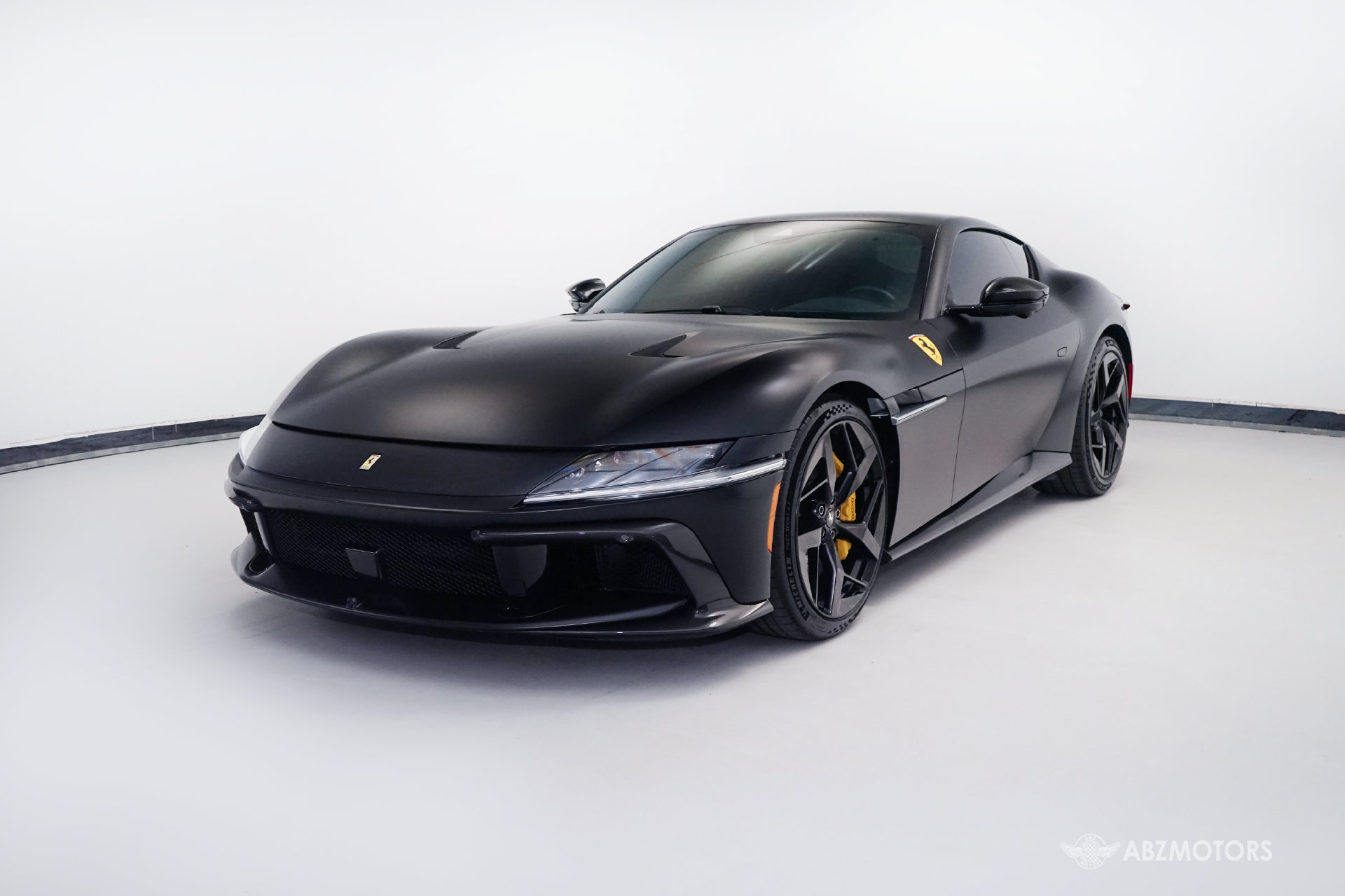 Used 2025 Ferrari 12Cilindri RWD image 2