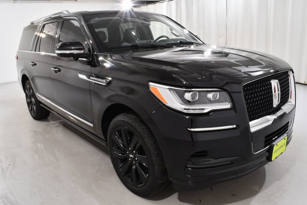 Used 2024 Lincoln Navigator L Reserve AWD/4WD image 5